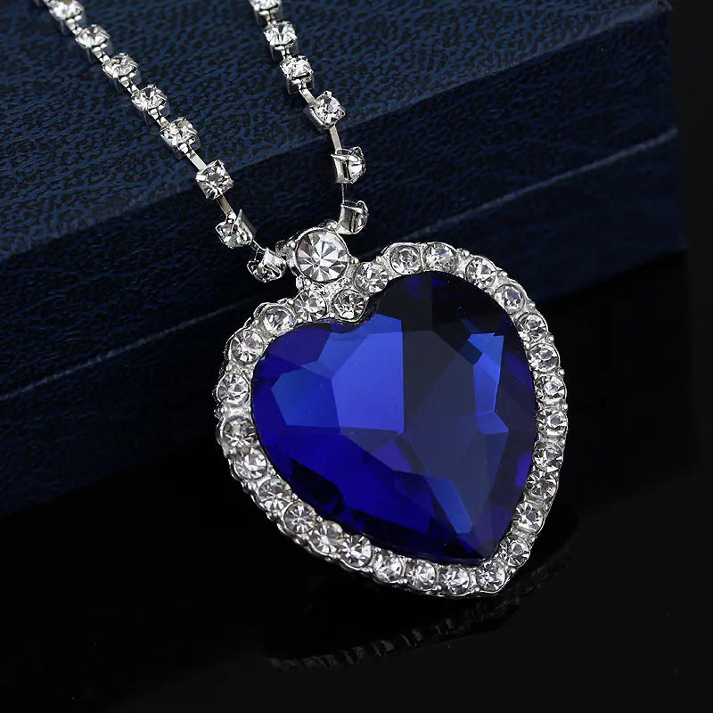 Titanic Heart of the Ocean Necklace - Stylish Crystal Pendant