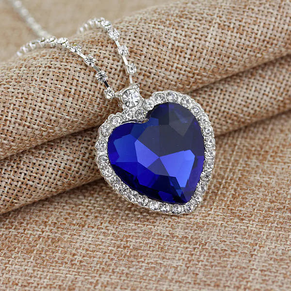 Titanic Heart of the Ocean Necklace - Stylish Crystal Pendant